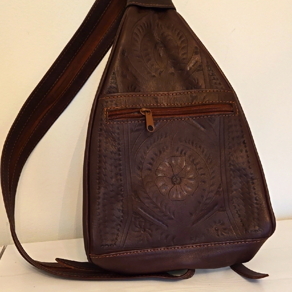 Backpack/ Or Single Strap Bag Can Be Adjusted With Zipper. Brown